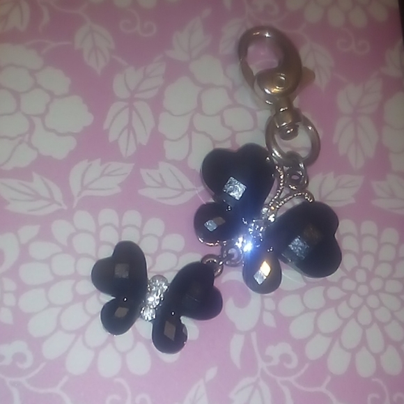 đź–¤KEYCHAIN - Picture 2 of 4